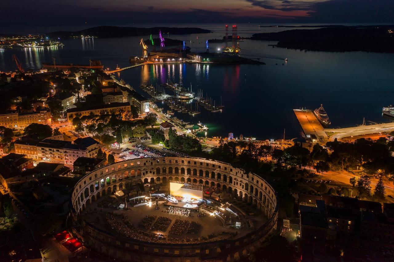 Mimoza Old Town Pula Apartments Luaran gambar