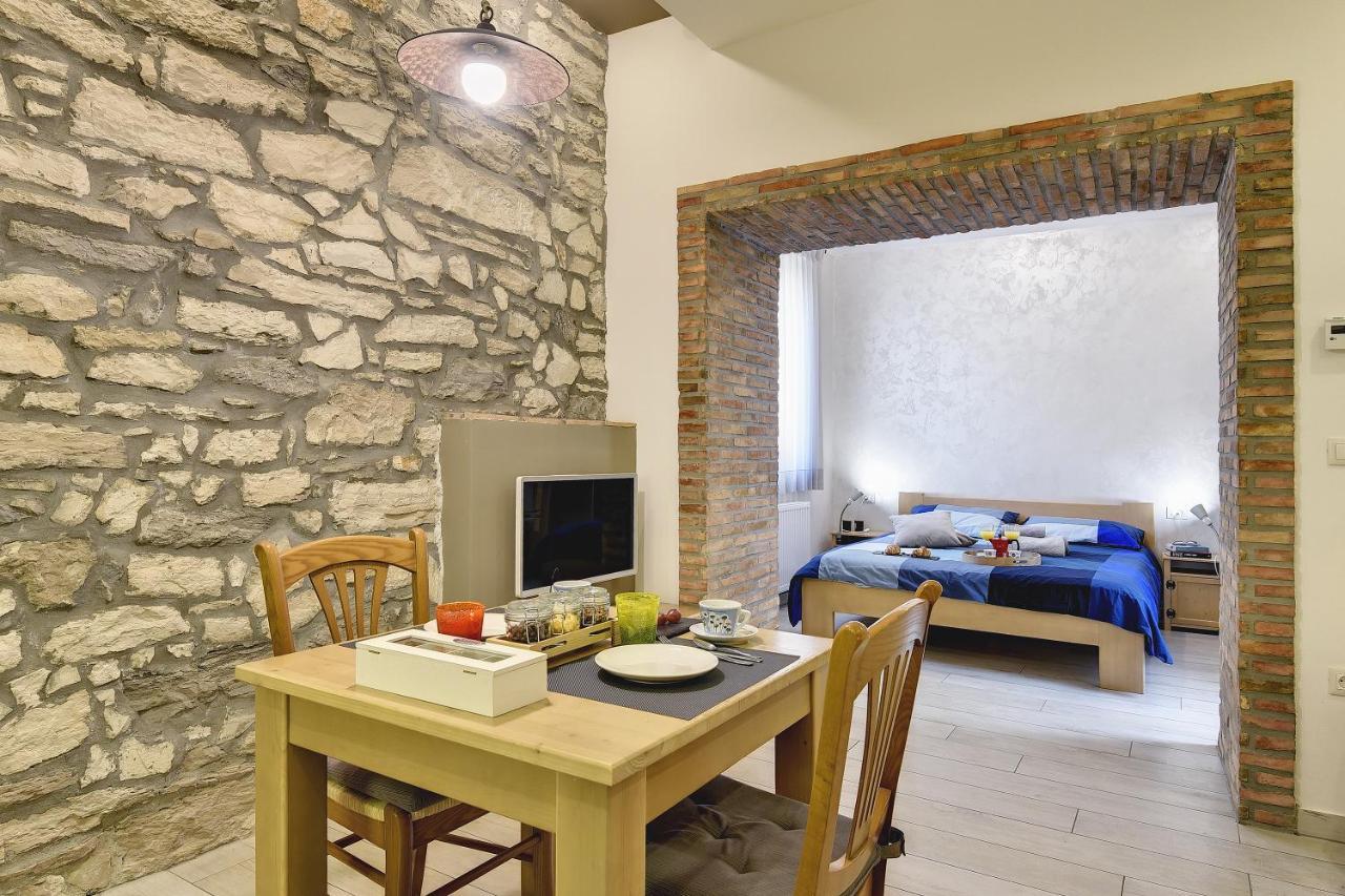 Mimoza Old Town Pula Apartments Luaran gambar