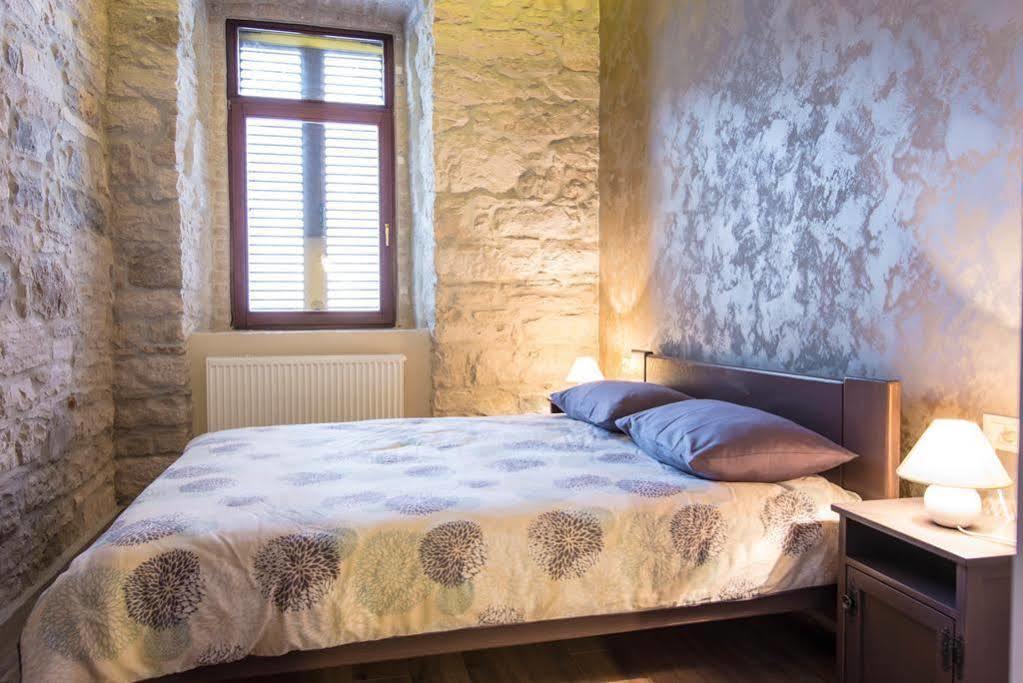Mimoza Old Town Pula Apartments Luaran gambar
